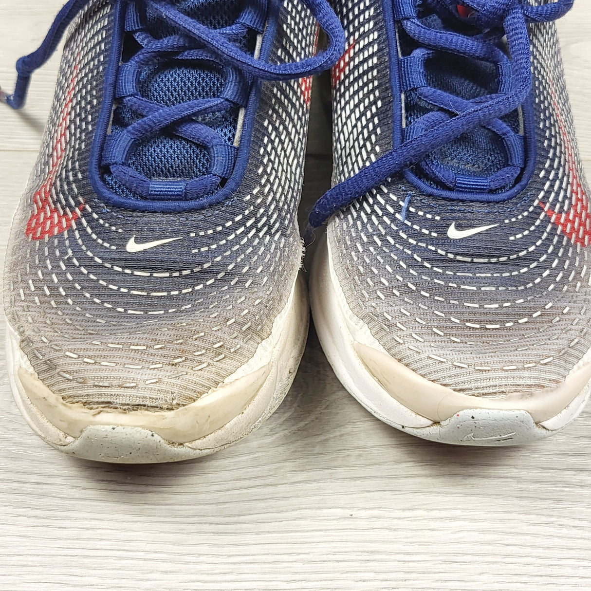 Nike Air Max Olympics edition shoes. Youth size 4