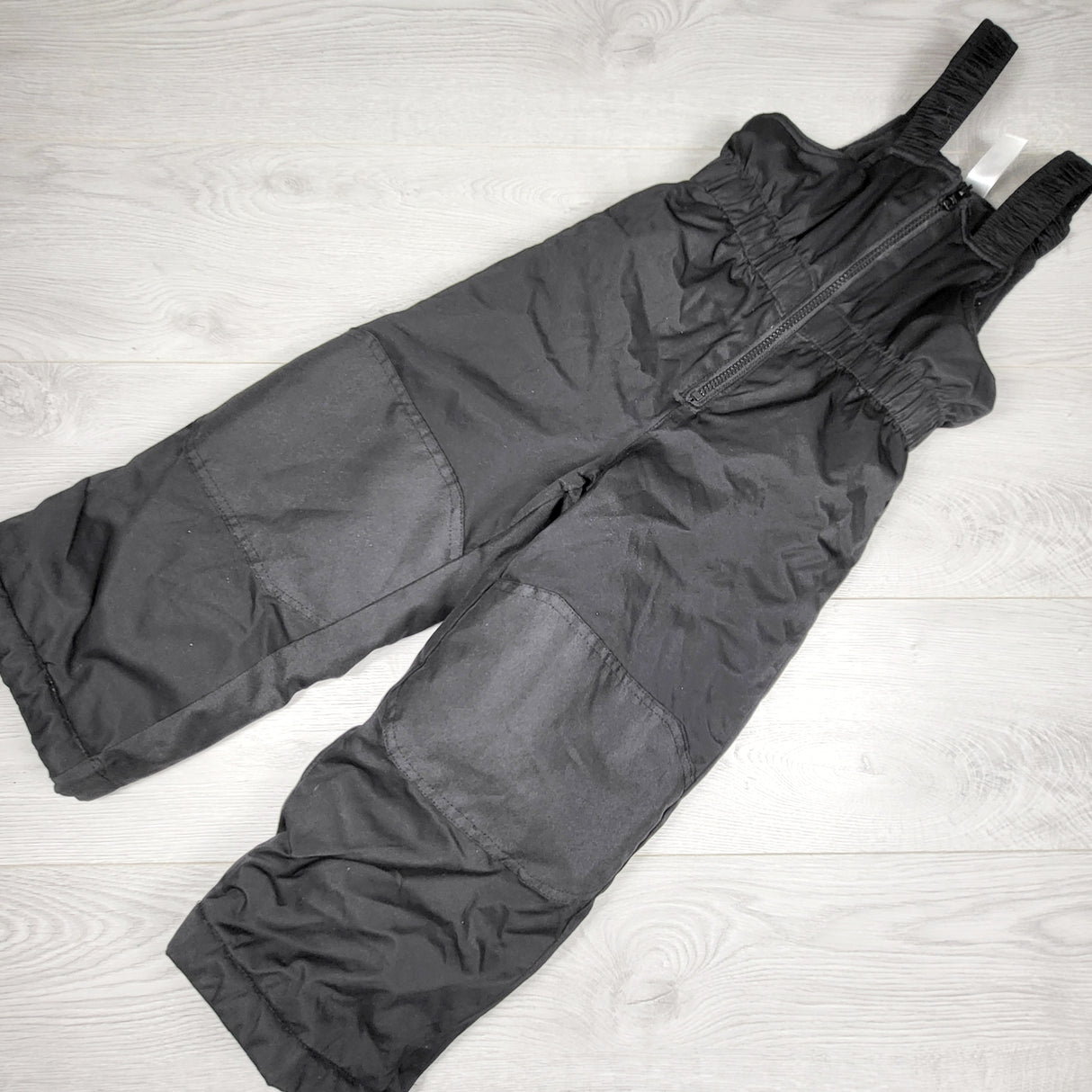 George black fleece lined snow pants. Size 4T