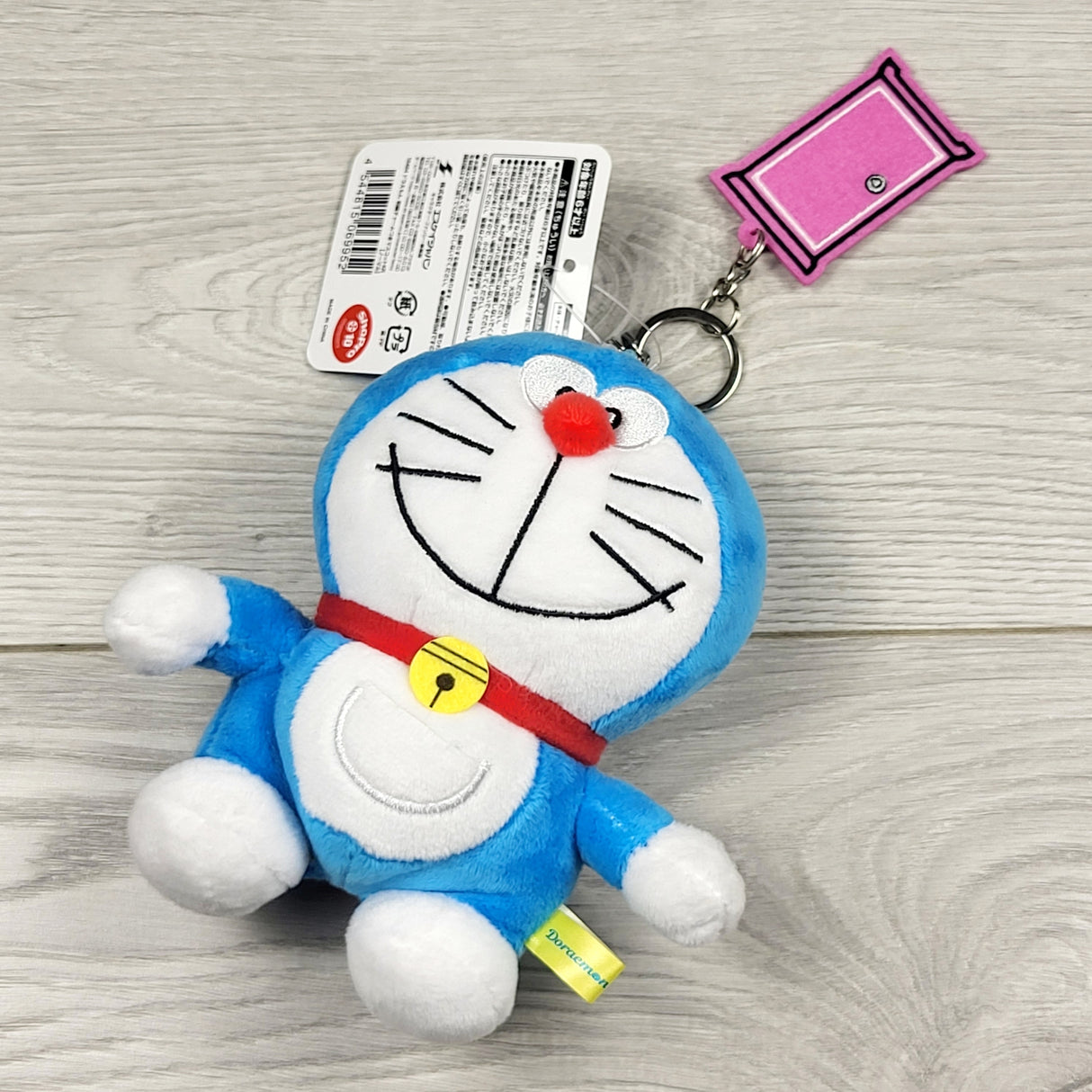 NEW - Doraemon plush keychain (normal version)
