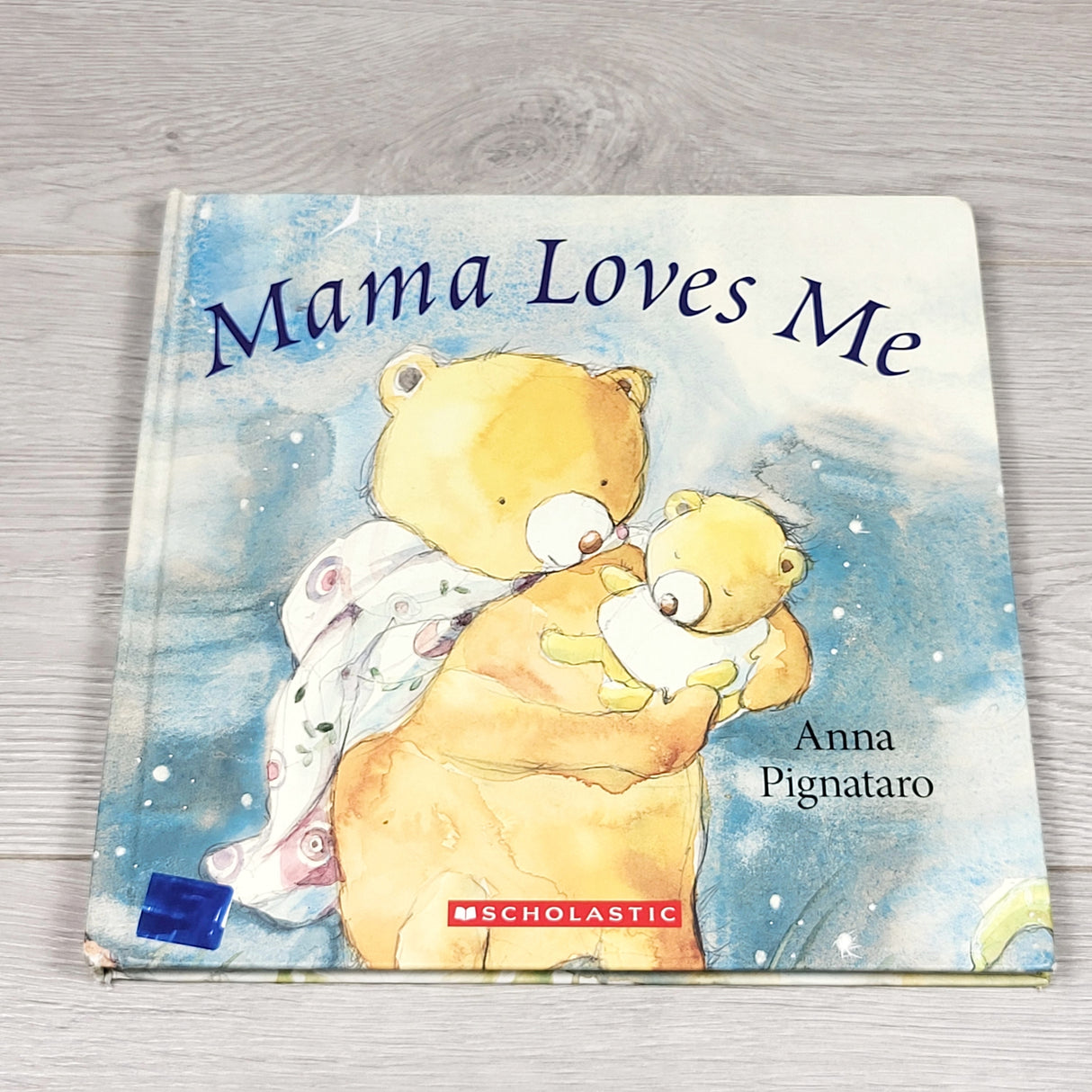 Mama Loves Me. Hardcover book