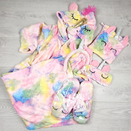 Joyin unicorn robe and bathroom set. Size medium (8-10 Years)
