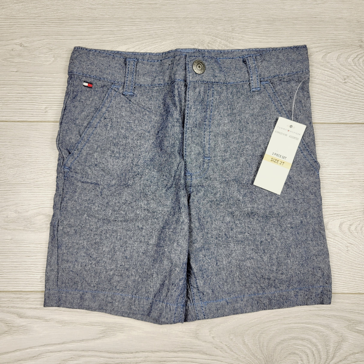 NEW - Tommy Hilfiger chambray shorts. Size 2T