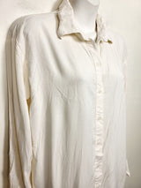H and M cream coloured button down maternity top. Size XS