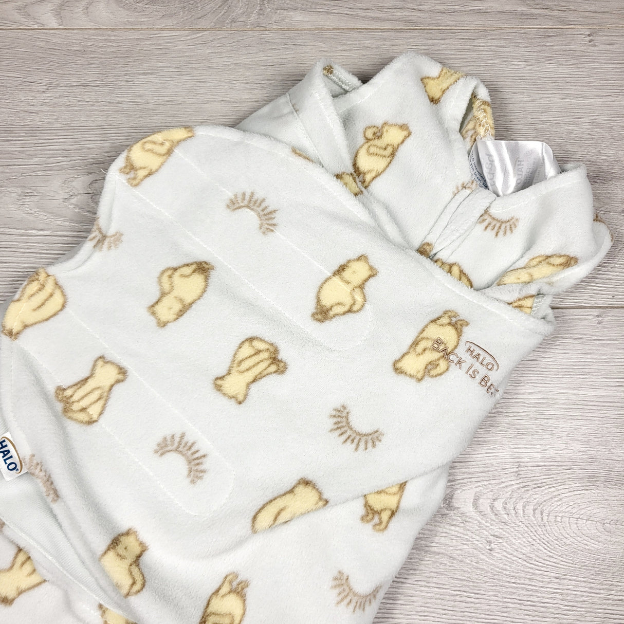 Halo x Disney Baby fleece Winnie the Pooh swaddle sleep sack. Size 0-3 months