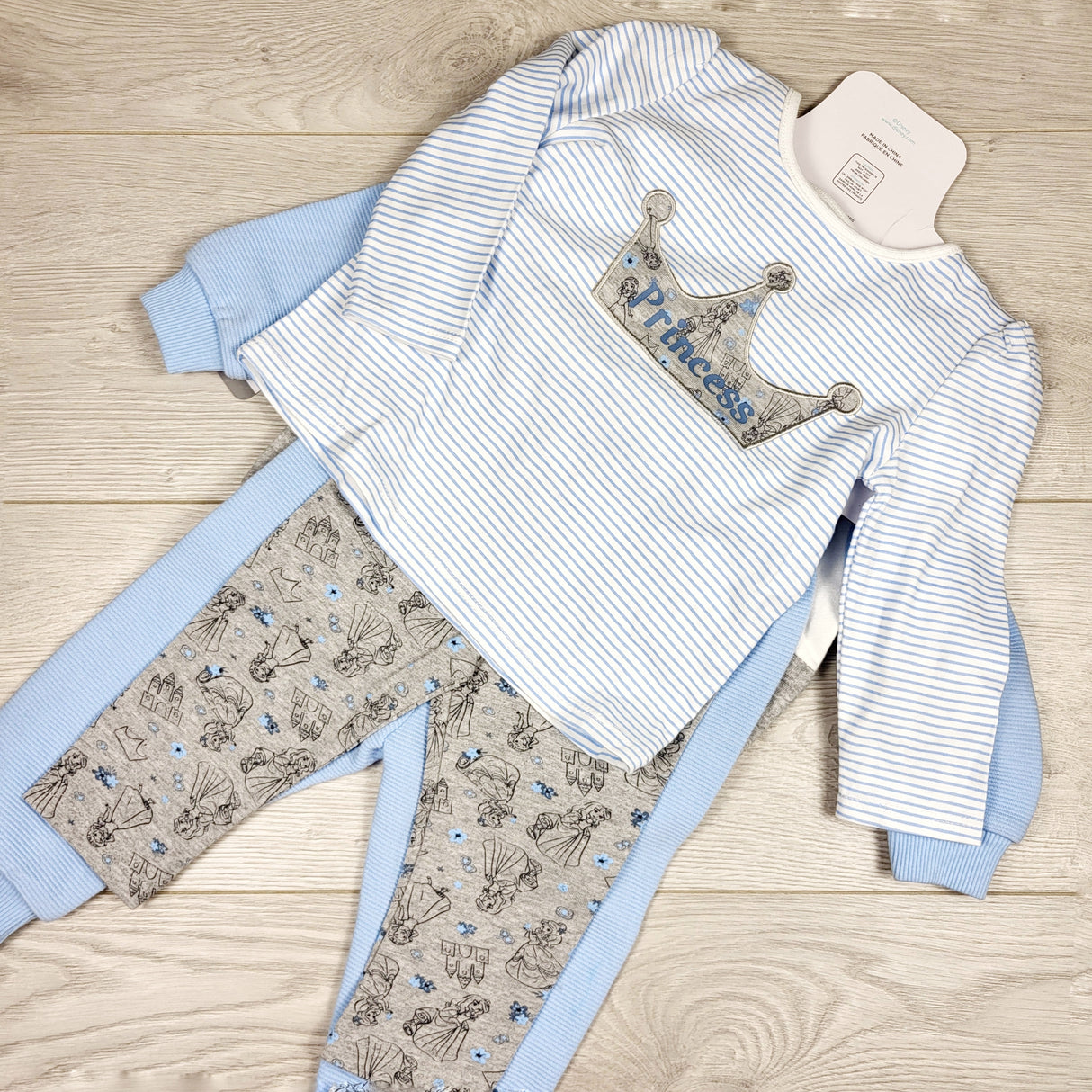 NEW - Disney 4pc Frozen set. Size 9 months