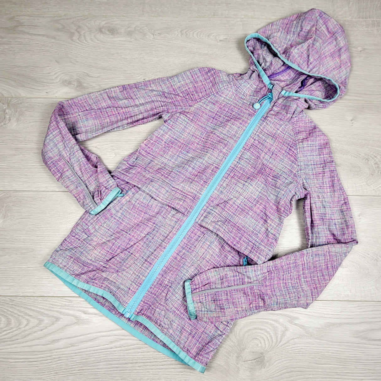 Ivivva (Lululemon) purple plaid lightweight zip up hooded jacket. Size 6
