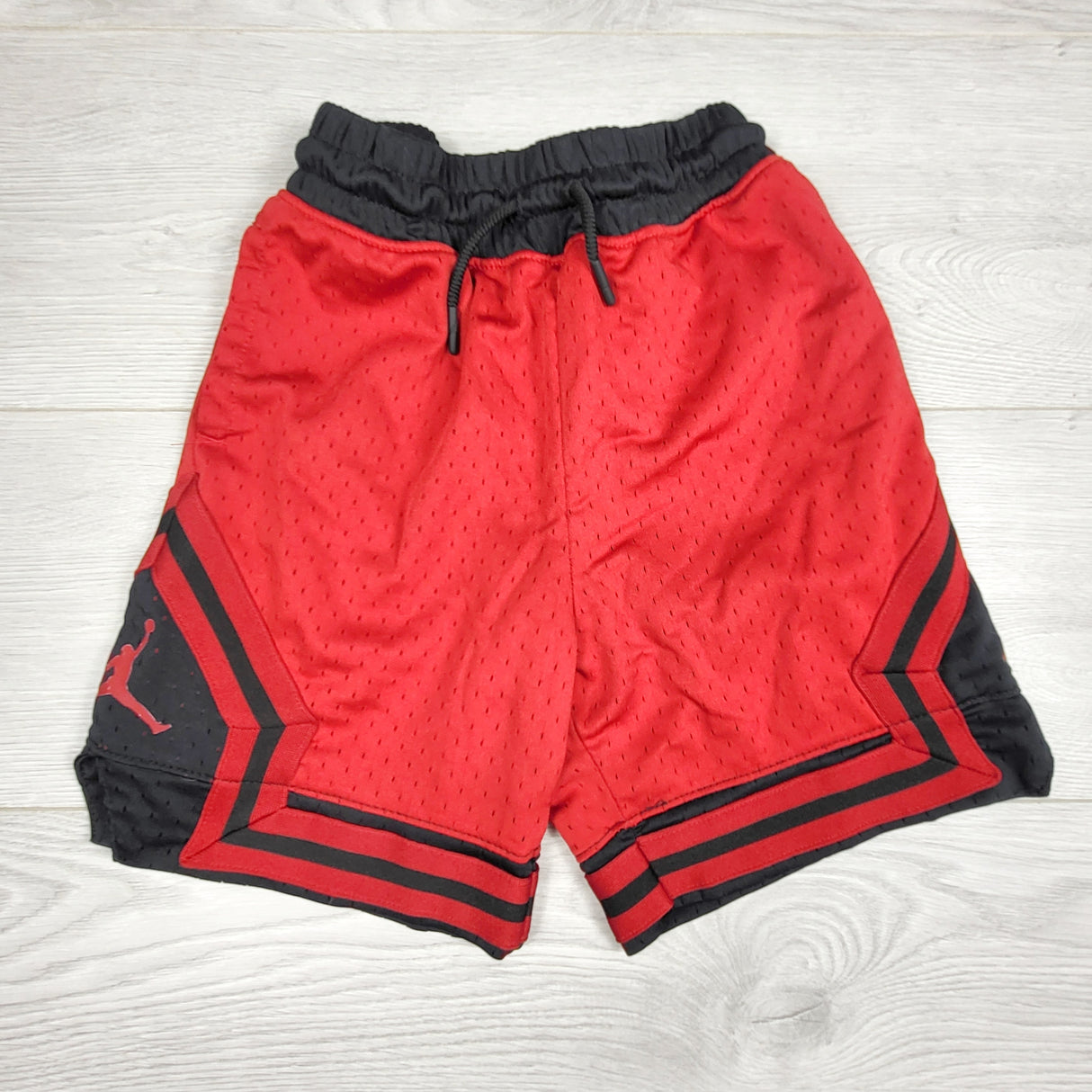 Nike Air Jordan red and black active shorts. Size 8-10 Years