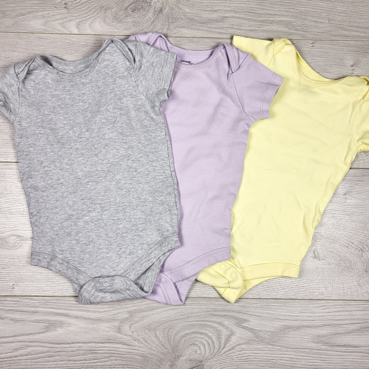 George 3pc bodysuit set. Size 3-6 months