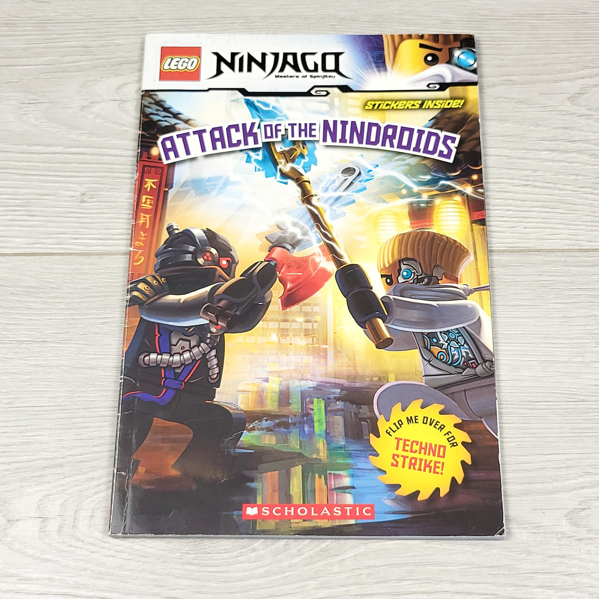 LEGO Ninjago: Attack of the Nindroids. Soft cover early reader book