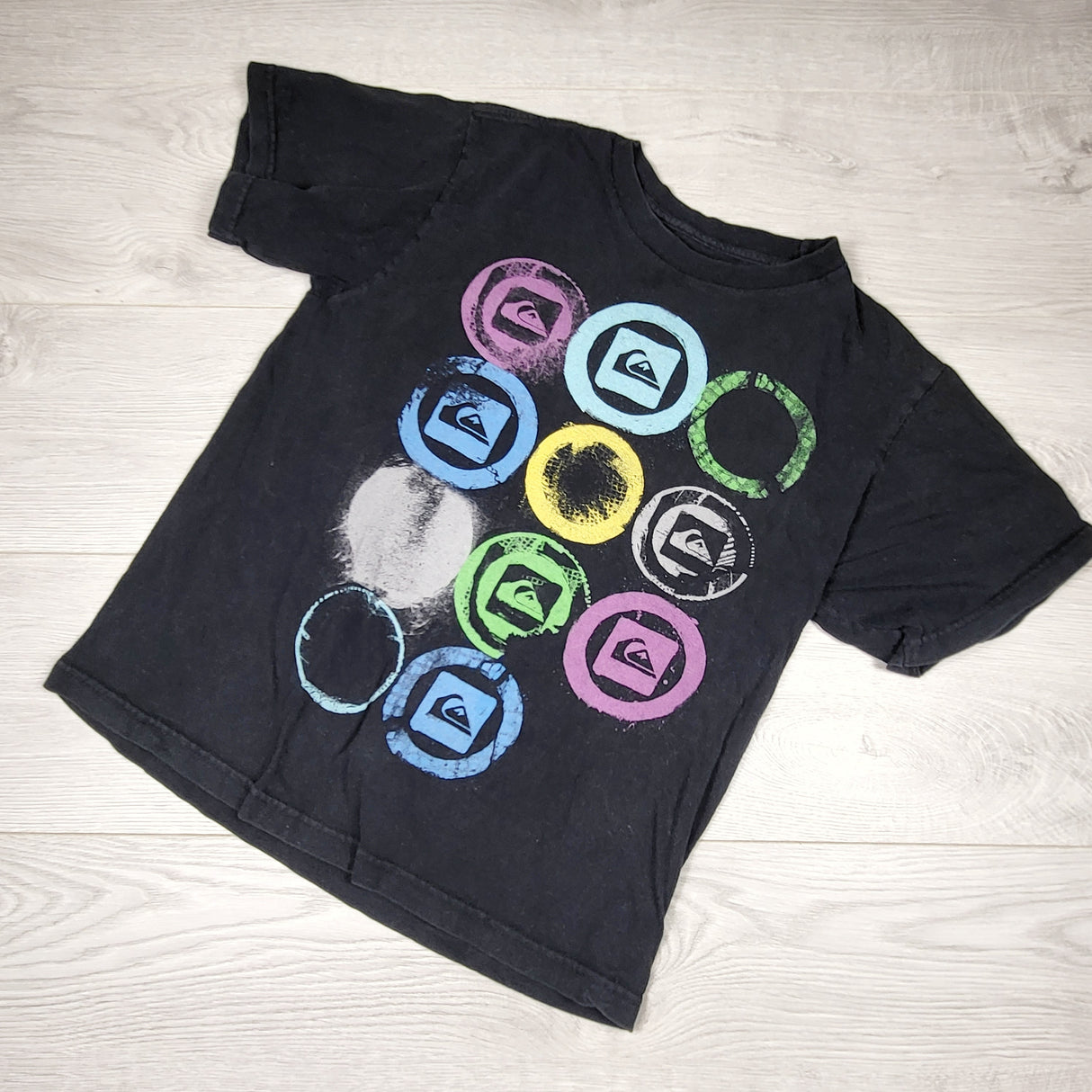 Black Quiksilver t-shirt. Size 10/12