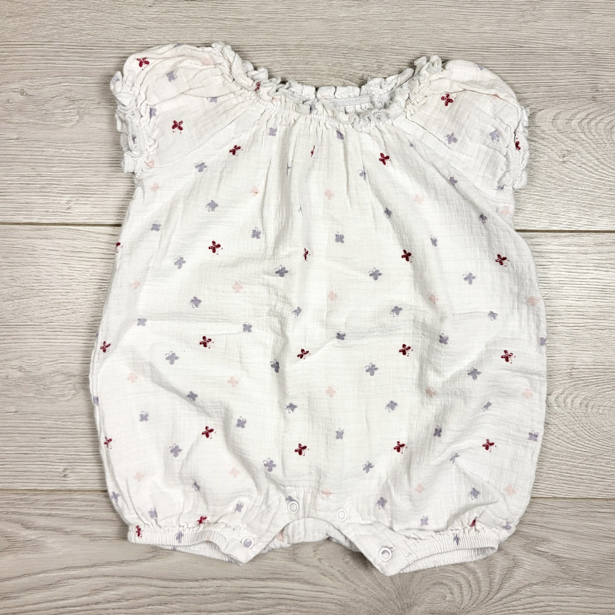 Aden + Anais white muslin cotton romper with butterflies. Size 0-3 months