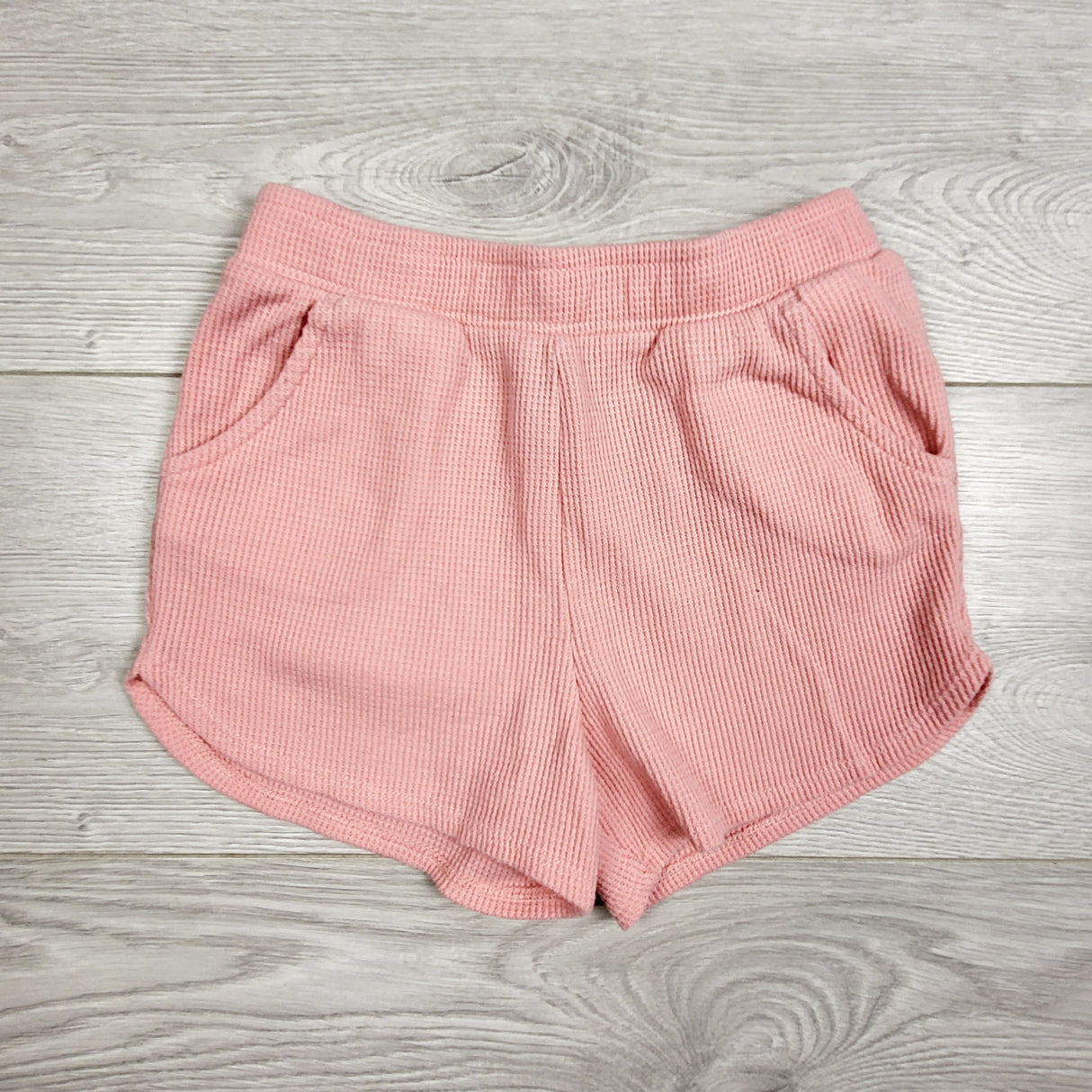 Old Navy pink waffle knit shorts. Size 4T
