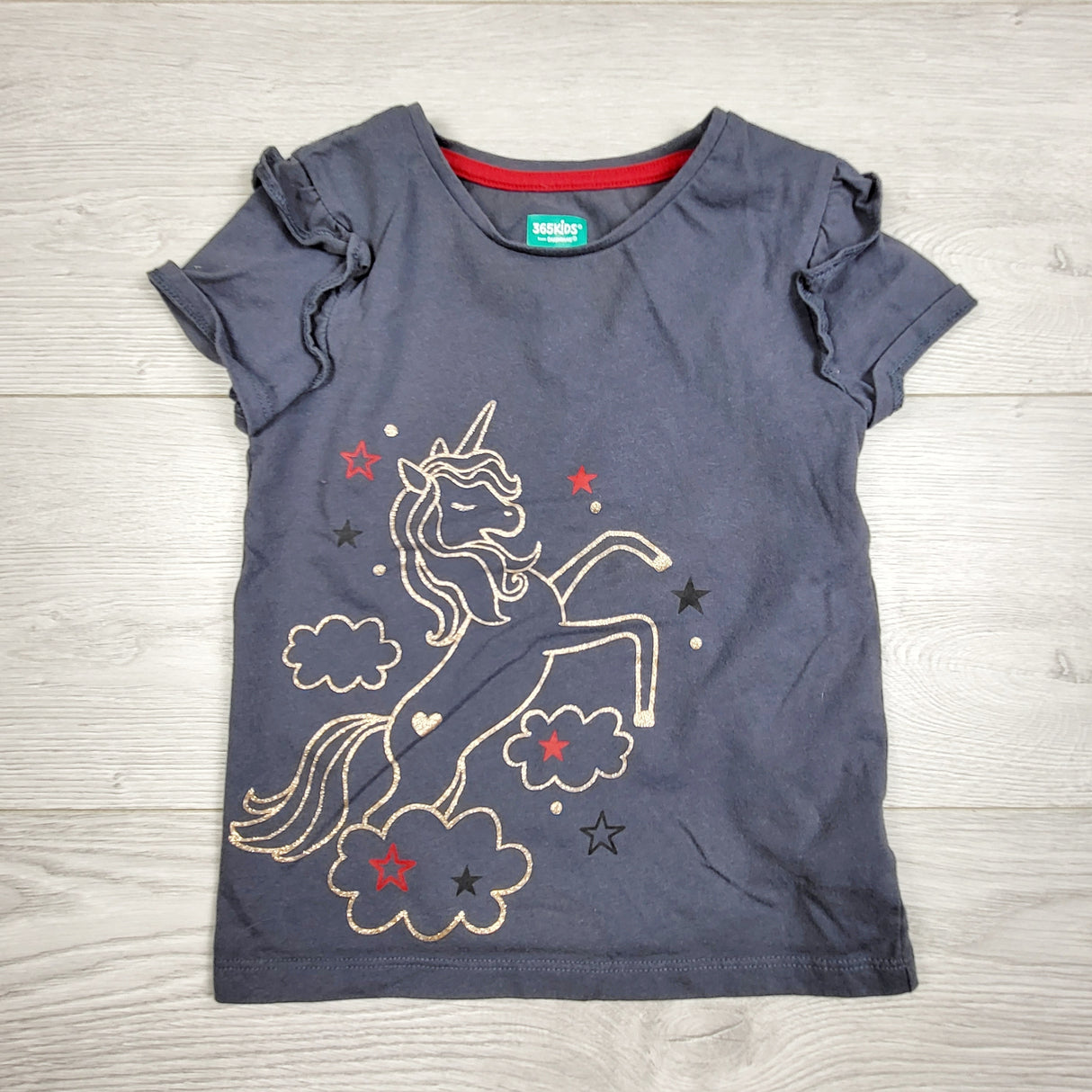 365 Kids grey t-shirt with unicorn. Size 5T