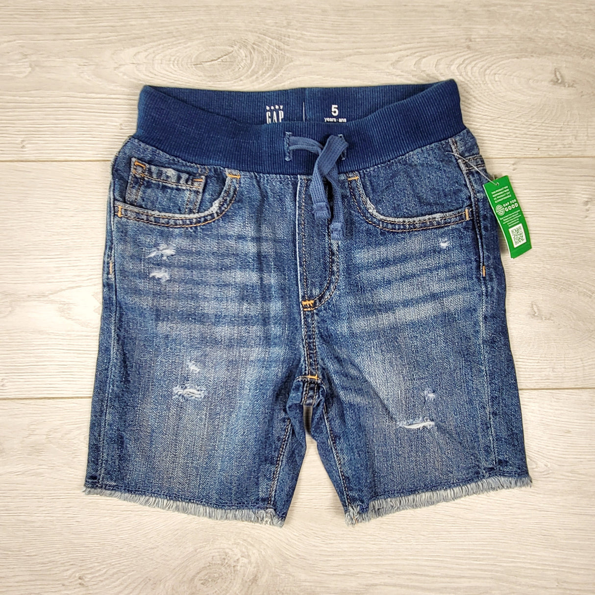 NEW - Gap distressed jean shorts with cotton waistband. Size 5T