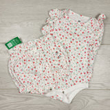 NEW - Gap white floral print shorts and bodysuit set. Size 3-6 months