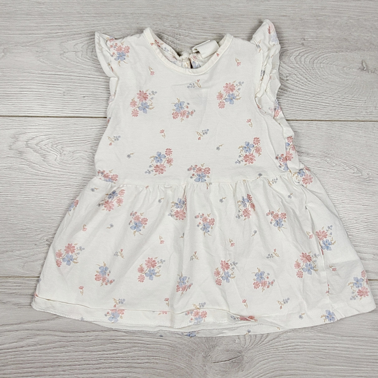 H and M white floral print cotton dress. Size 4-6 months
