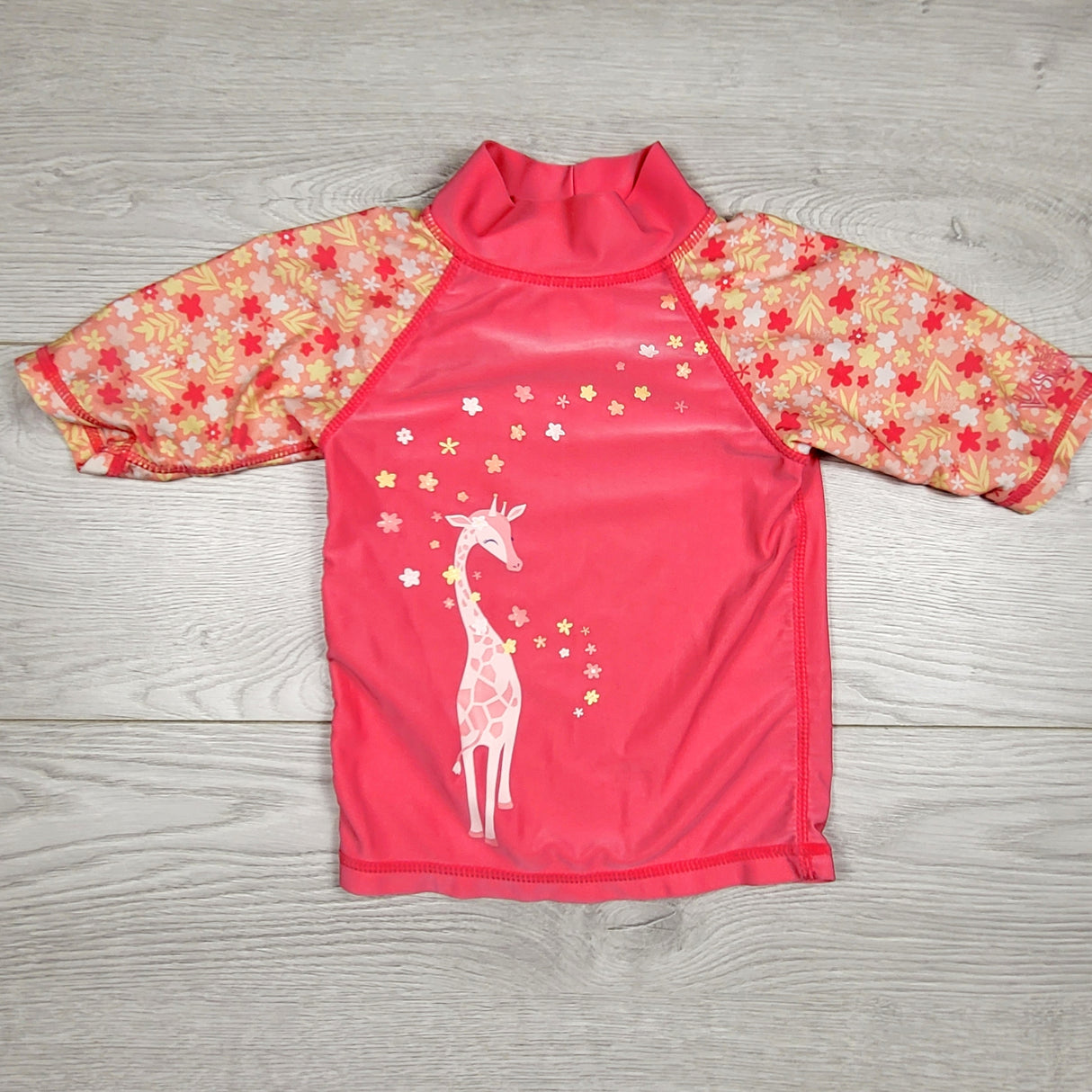 UV Skinz pink rash guard with giraffe. Size 3T