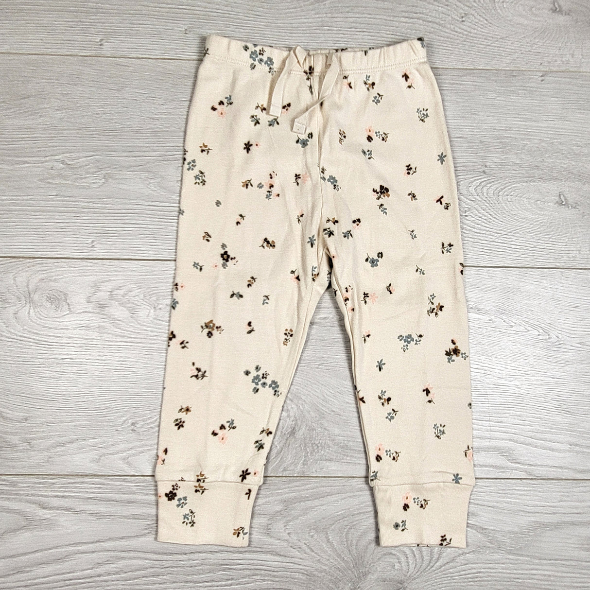 Gap beige floral print organic cotton pants. Size 18-24 months