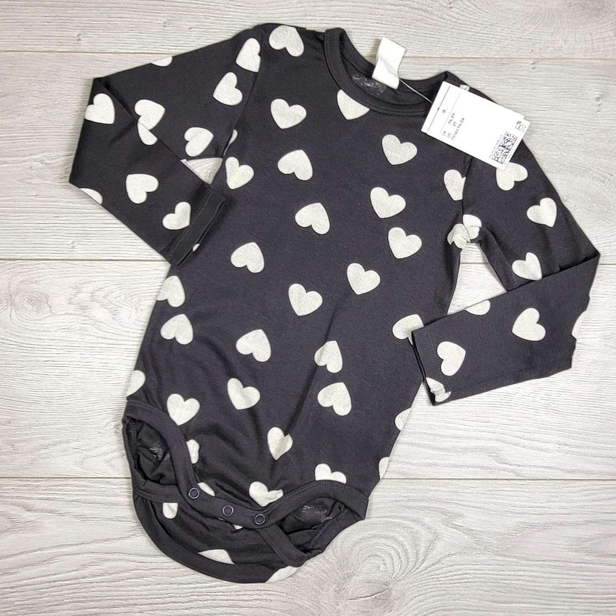 NEW - H and M dark grey bodysuit with hearts. Size 18-24 months
