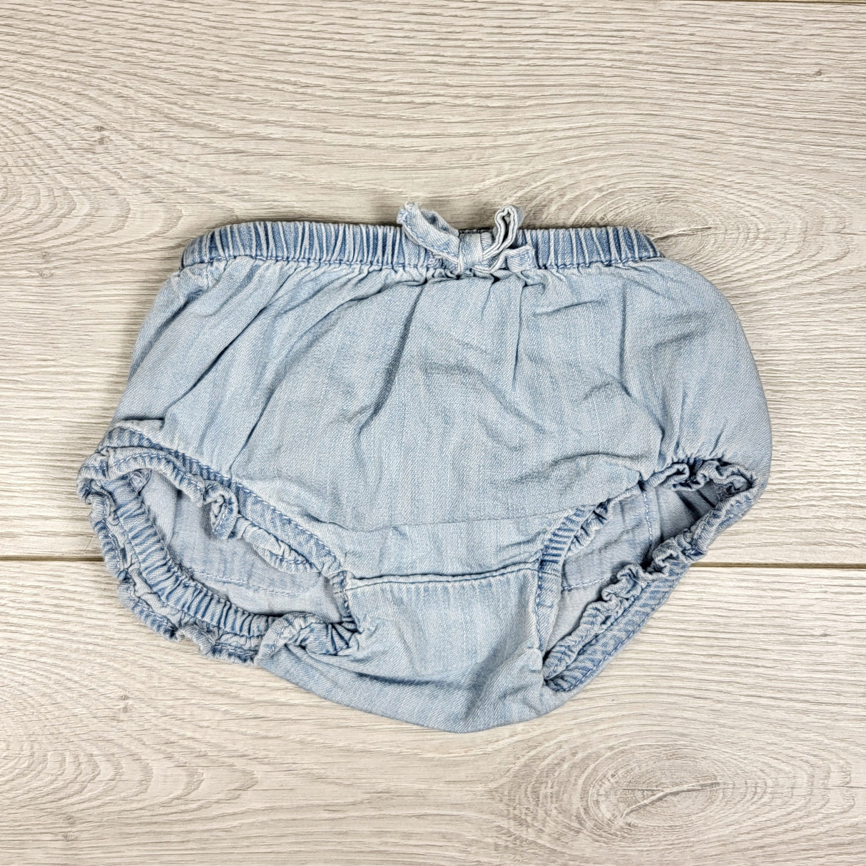 Gap chambray denim look shorts / diaper cover. Size 0-3 months