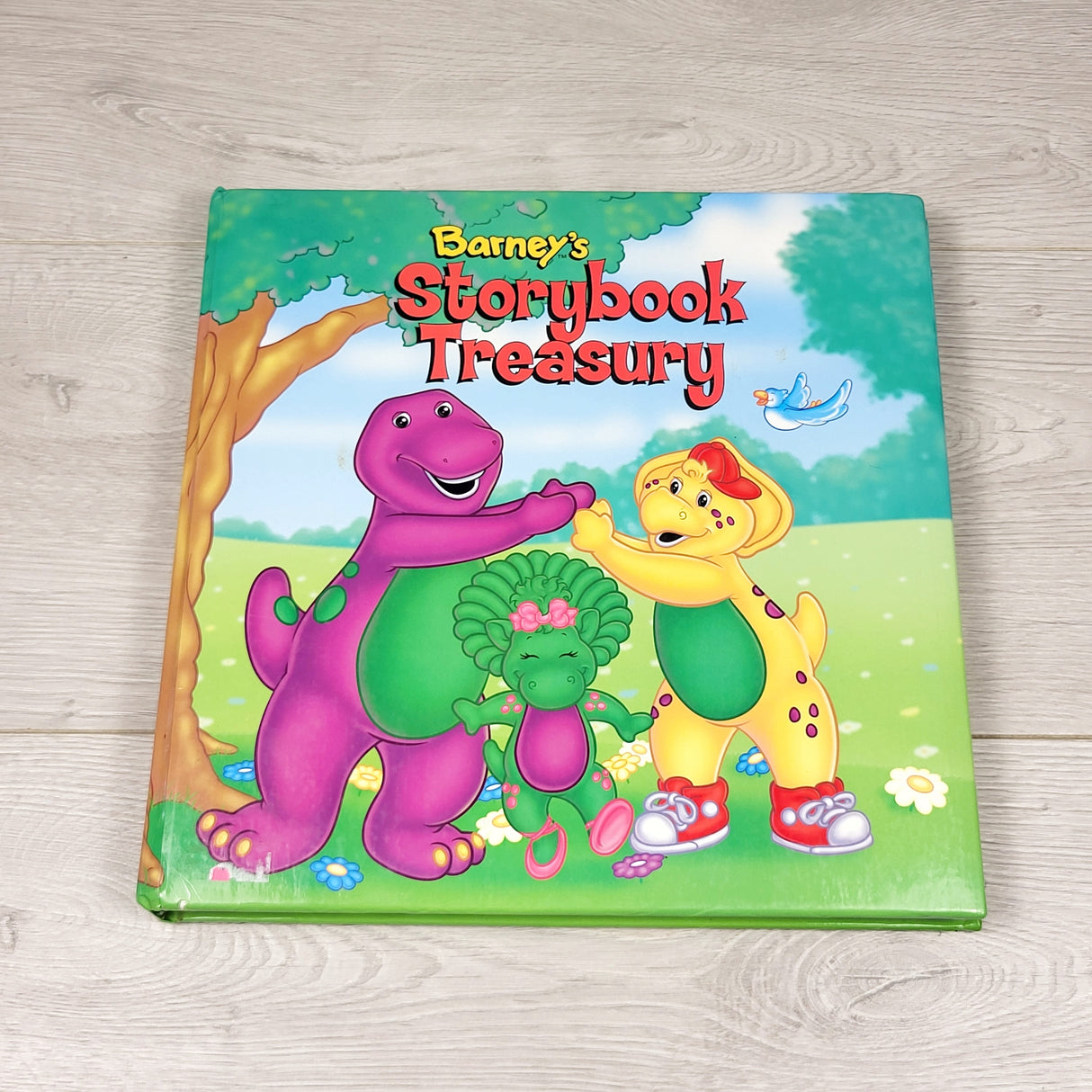 Barney Storybook Treasury. Vintage 1998 book (sorry, no shipping)