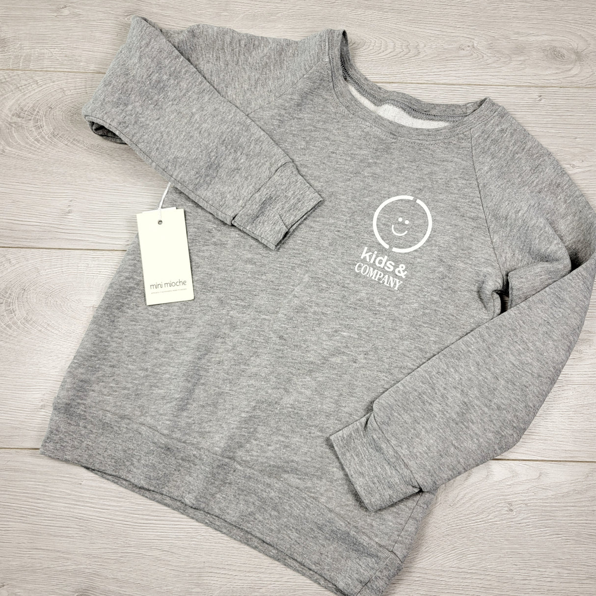 NEW - Mini Mioche fleecy sweatshirt. Size 6
