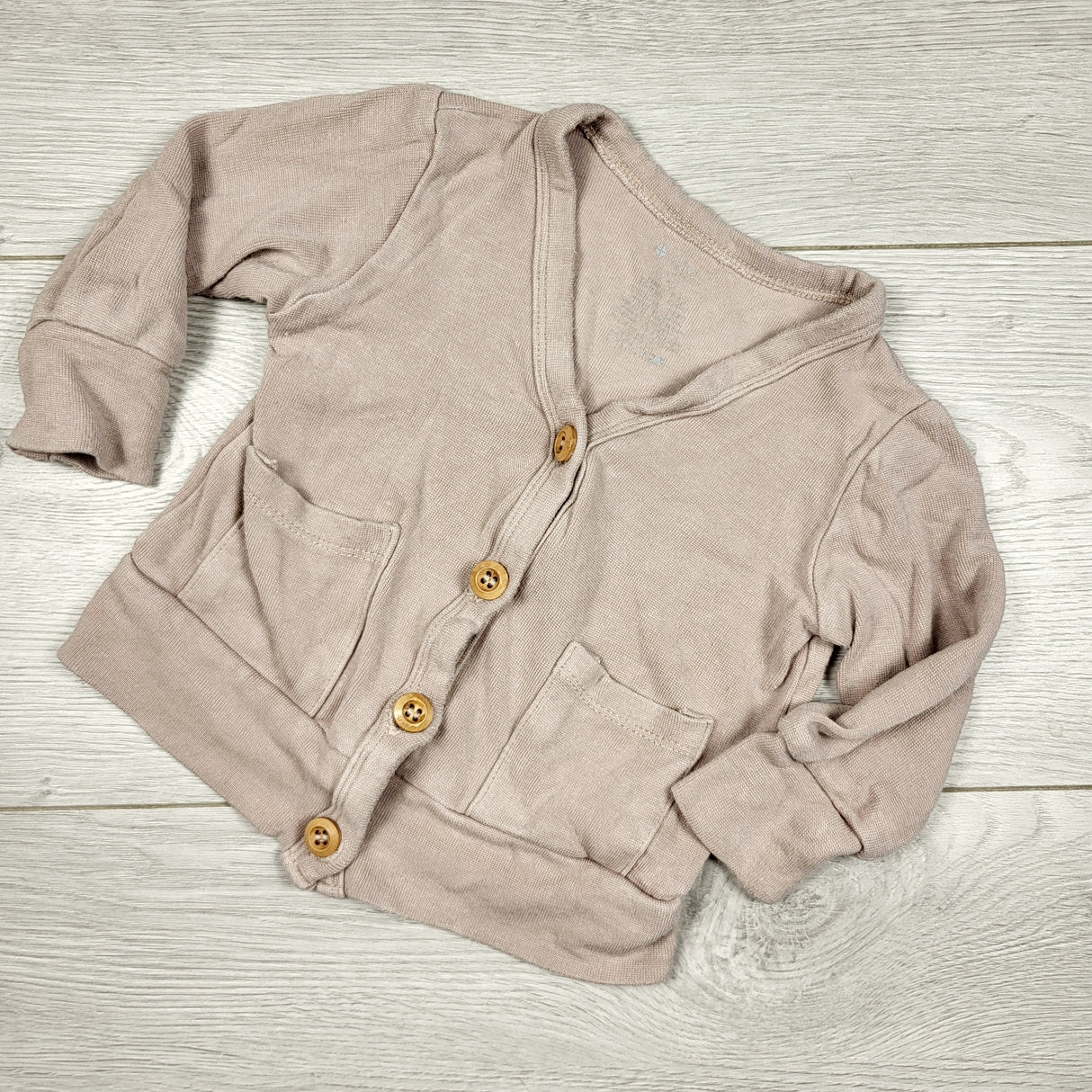 Kyte Baby pinky-beige bamboo cardigan. Size 3-6 months