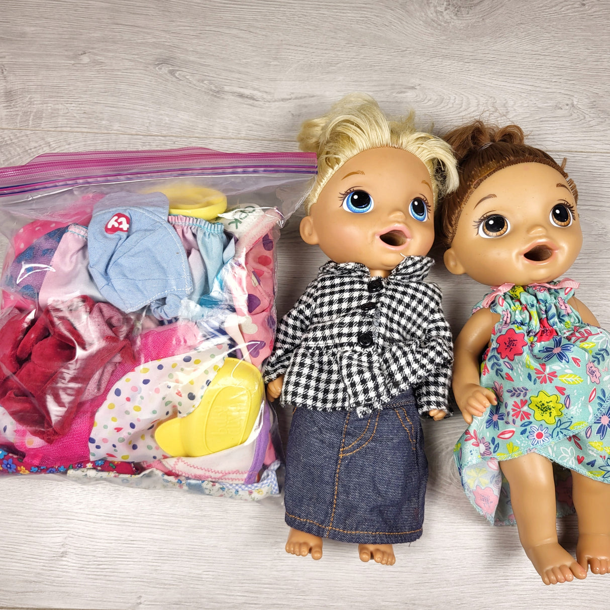 Baby Alive doll set with extra clothing (sorry, no shipping)
