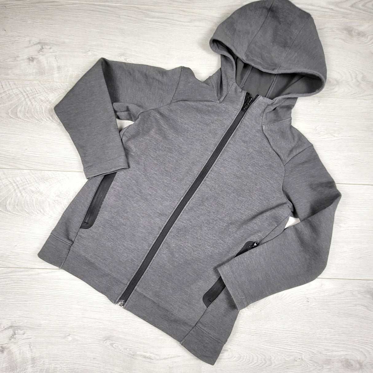 Old Navy grey zip up active hoodie. Size 6/7
