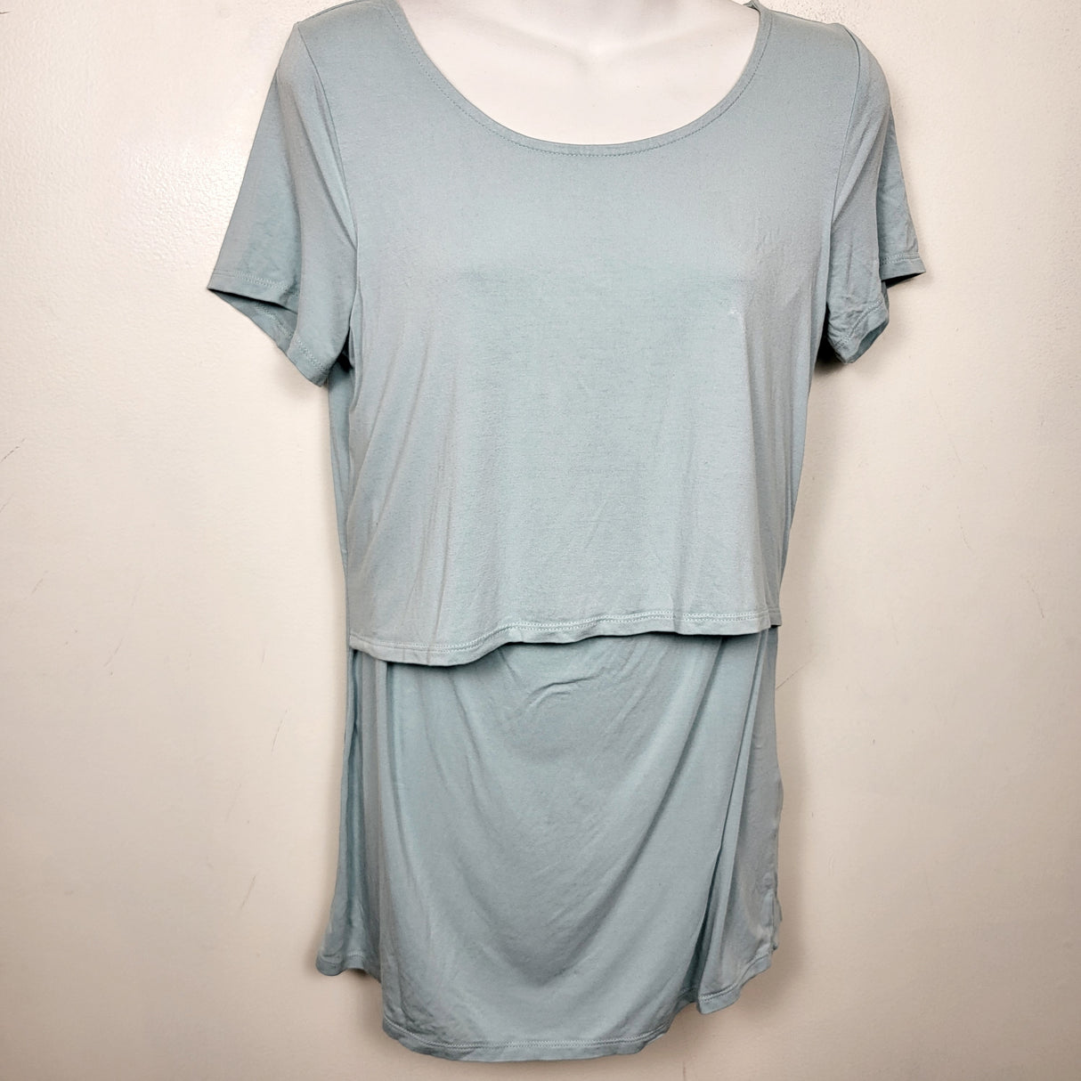 Motherhood Maternity blue nursing top. Size medium