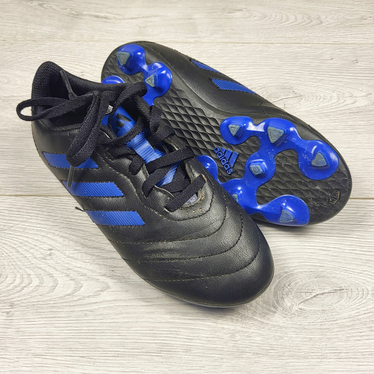 Adidas Goletto VIII Firm Ground Outdoor Soccer Cleats. Youth size 1