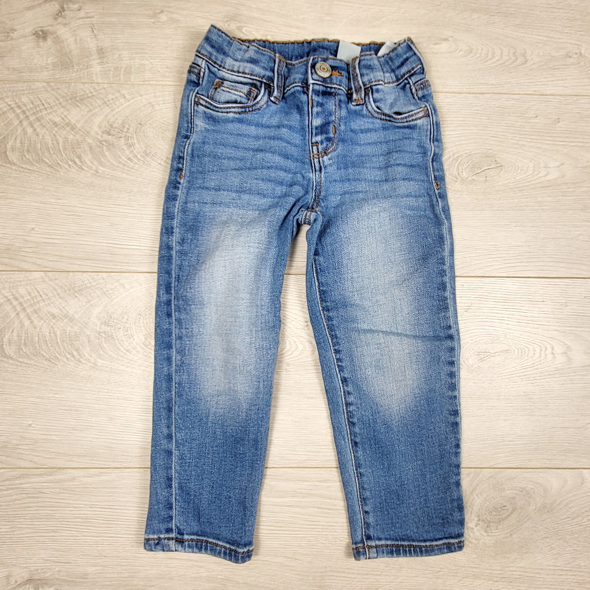 Oshkosh distressed jeans. Size 3T