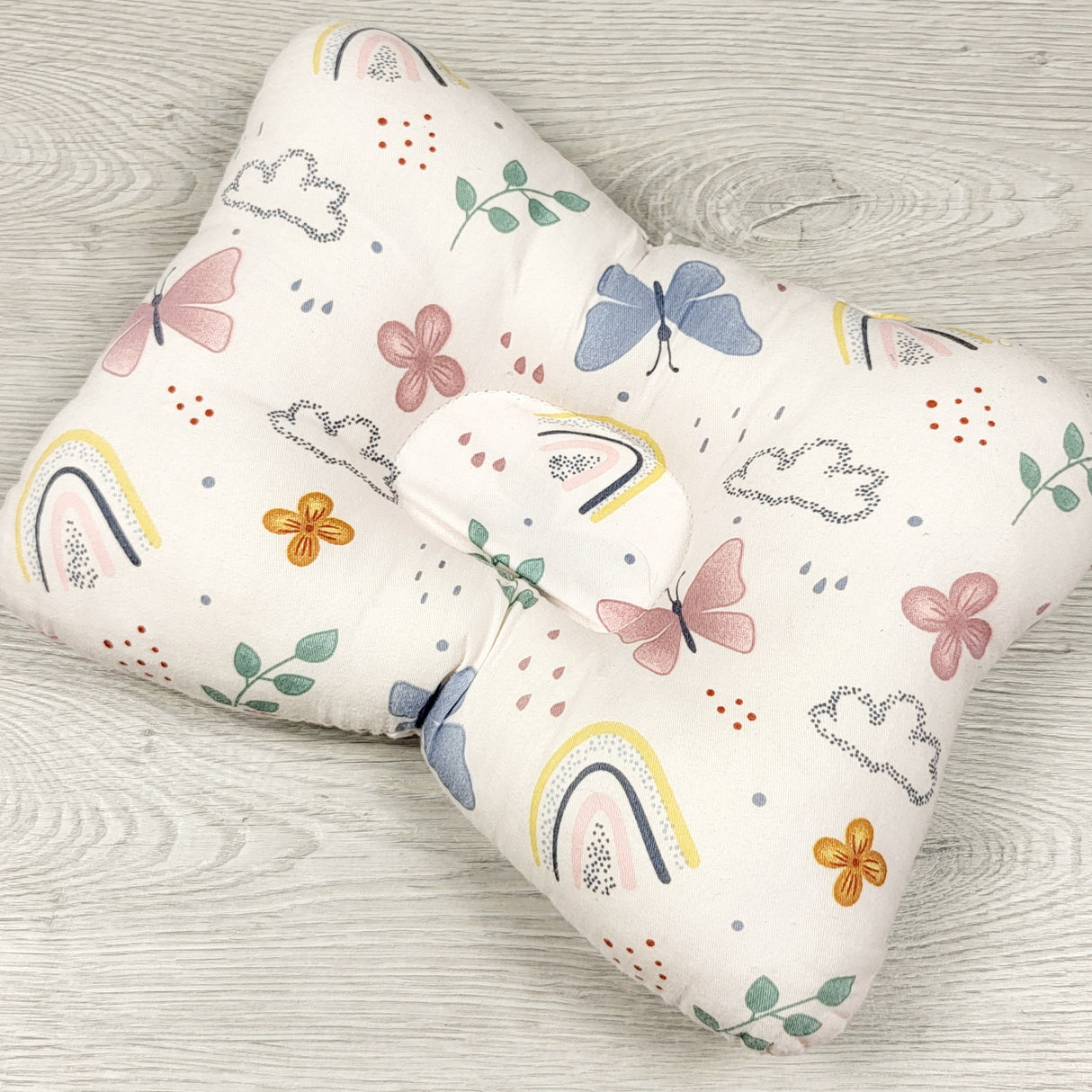 Baby head shaping pillow