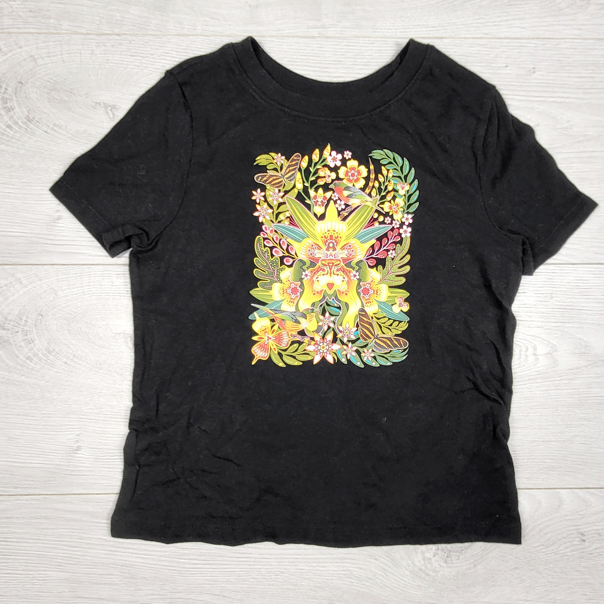 Old Navy black t-shirt with flowers. Size 5T