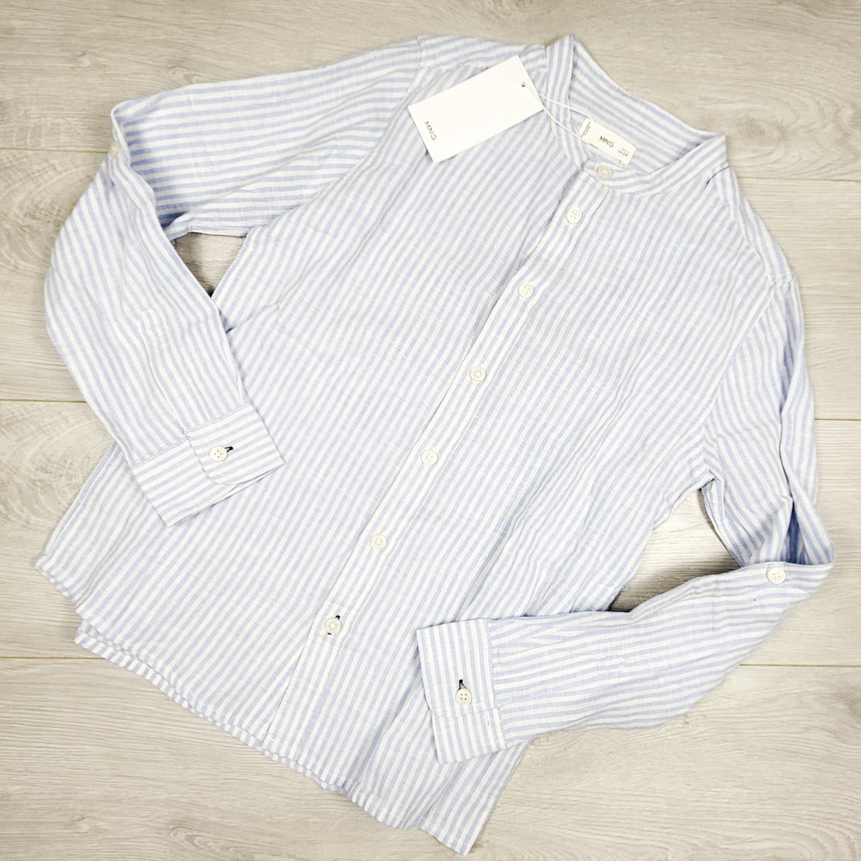 NEW - MNG (Mango) blue striped collarless linen blend button down shirt. Size 10