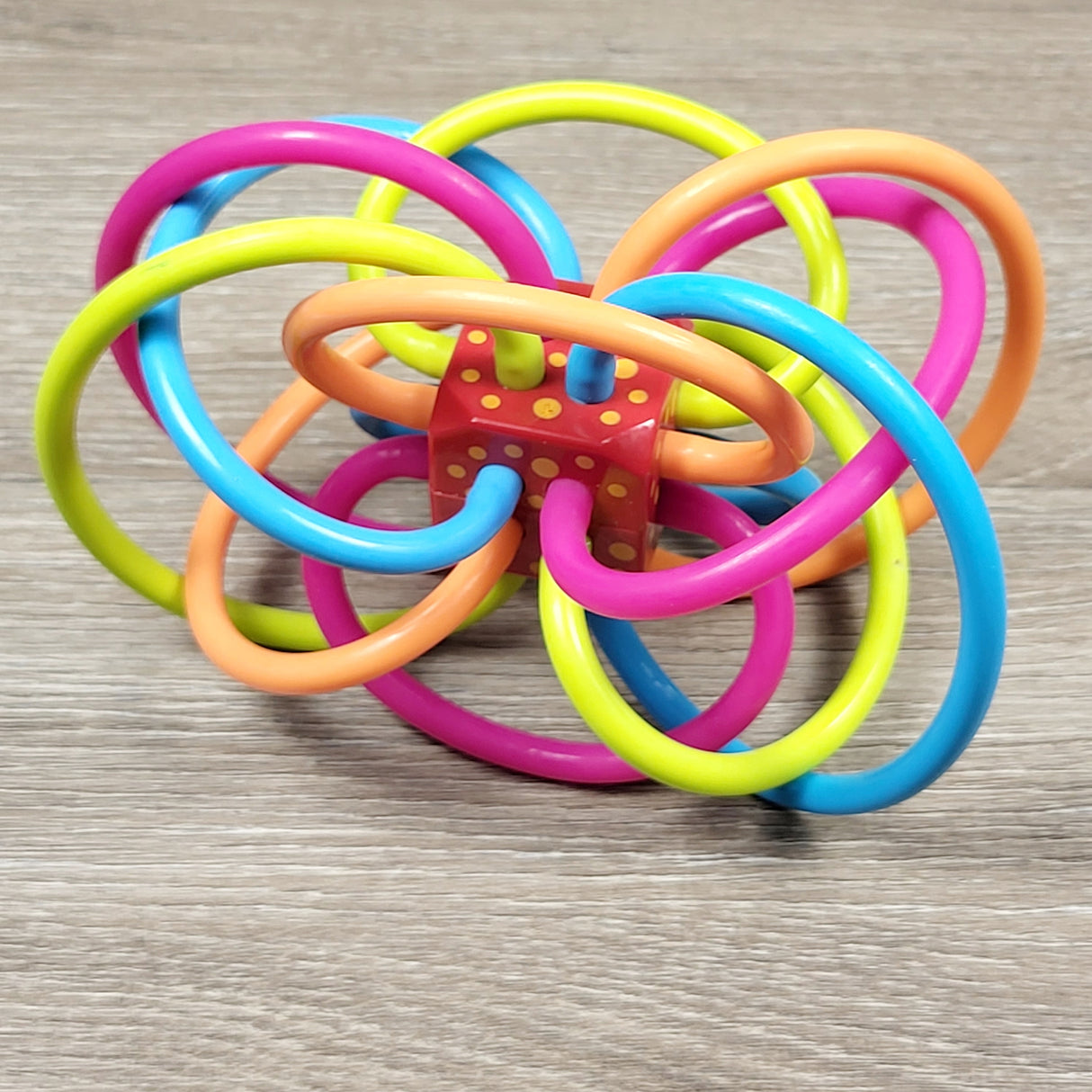 Manhattan Toy "Winkel" teether