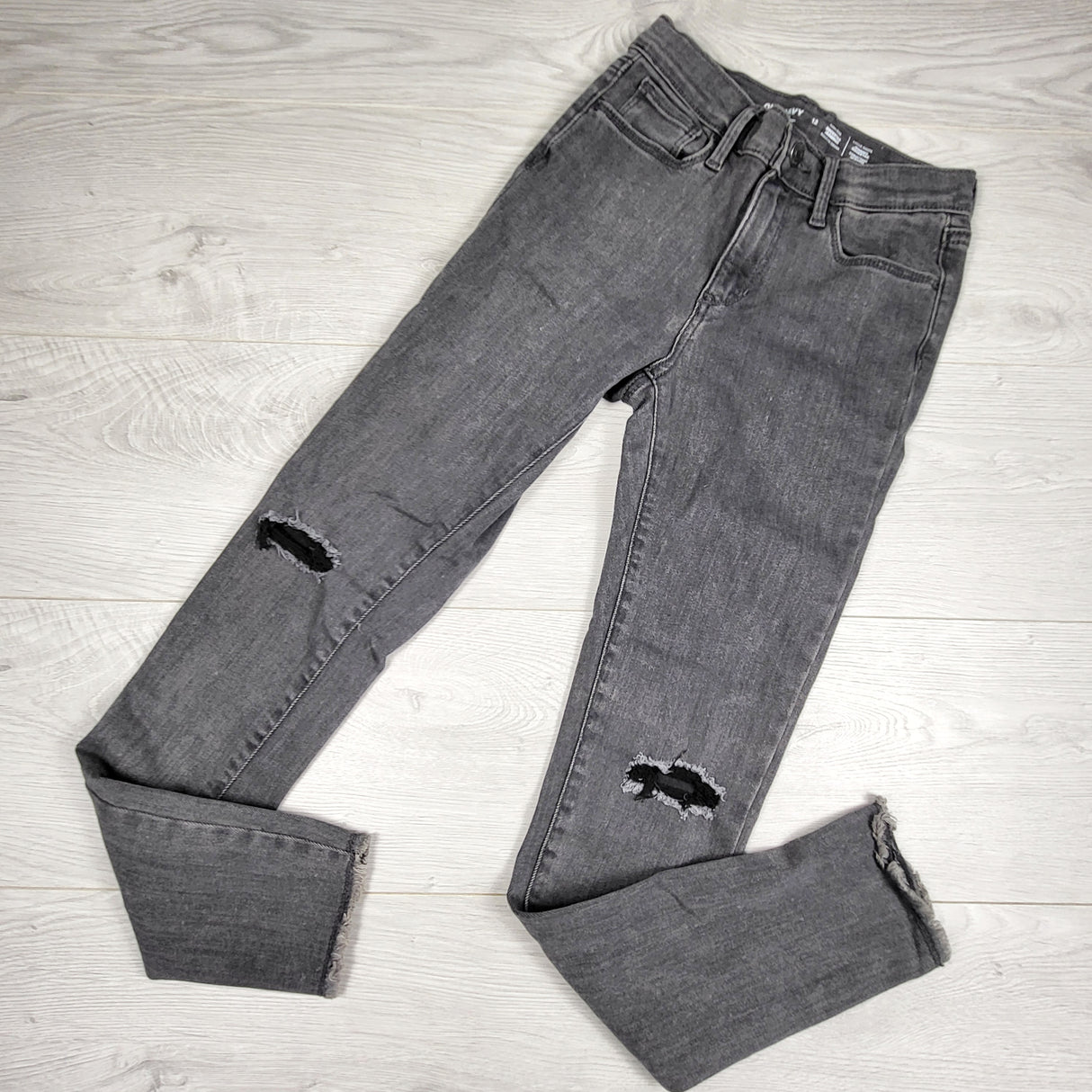 Old Navy grey distressed rockstar jeggings. Size 12