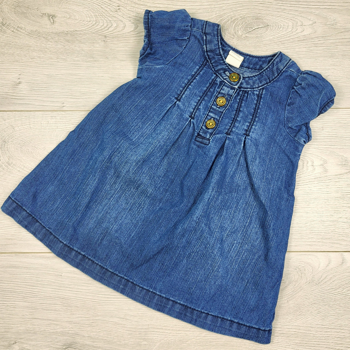 Old Navy denim dress. Size 3-6 months