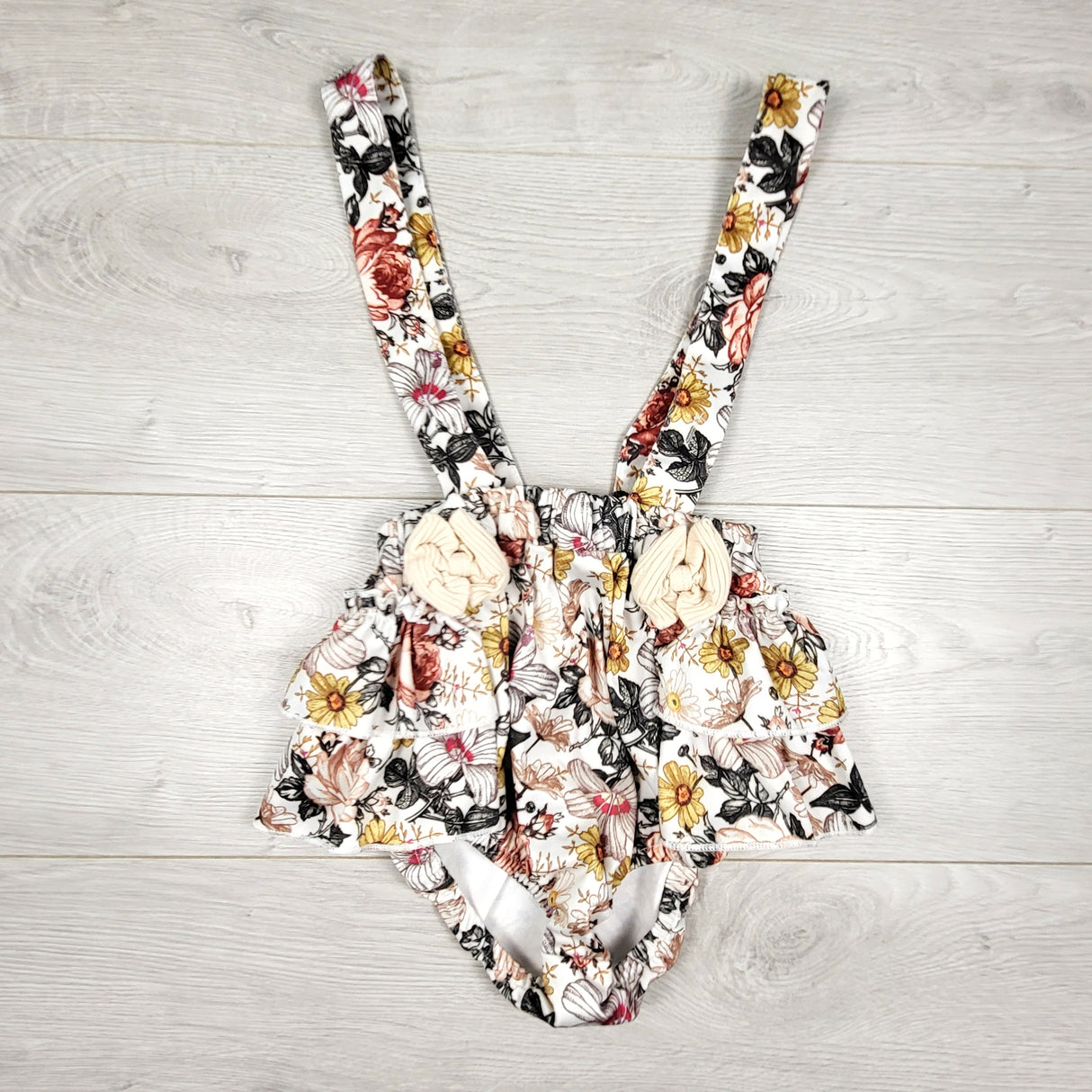 Shein floral ruffle suspender shorts. Size 12-18 months