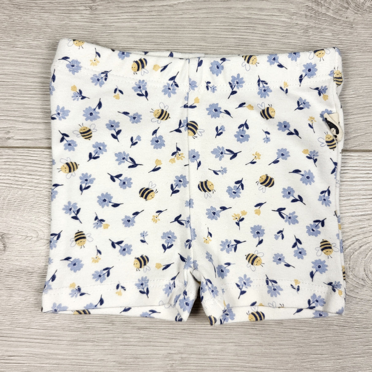 Rabbit and Bear white cotton bicycle shorts with flowers and bees. Size 3-6 months