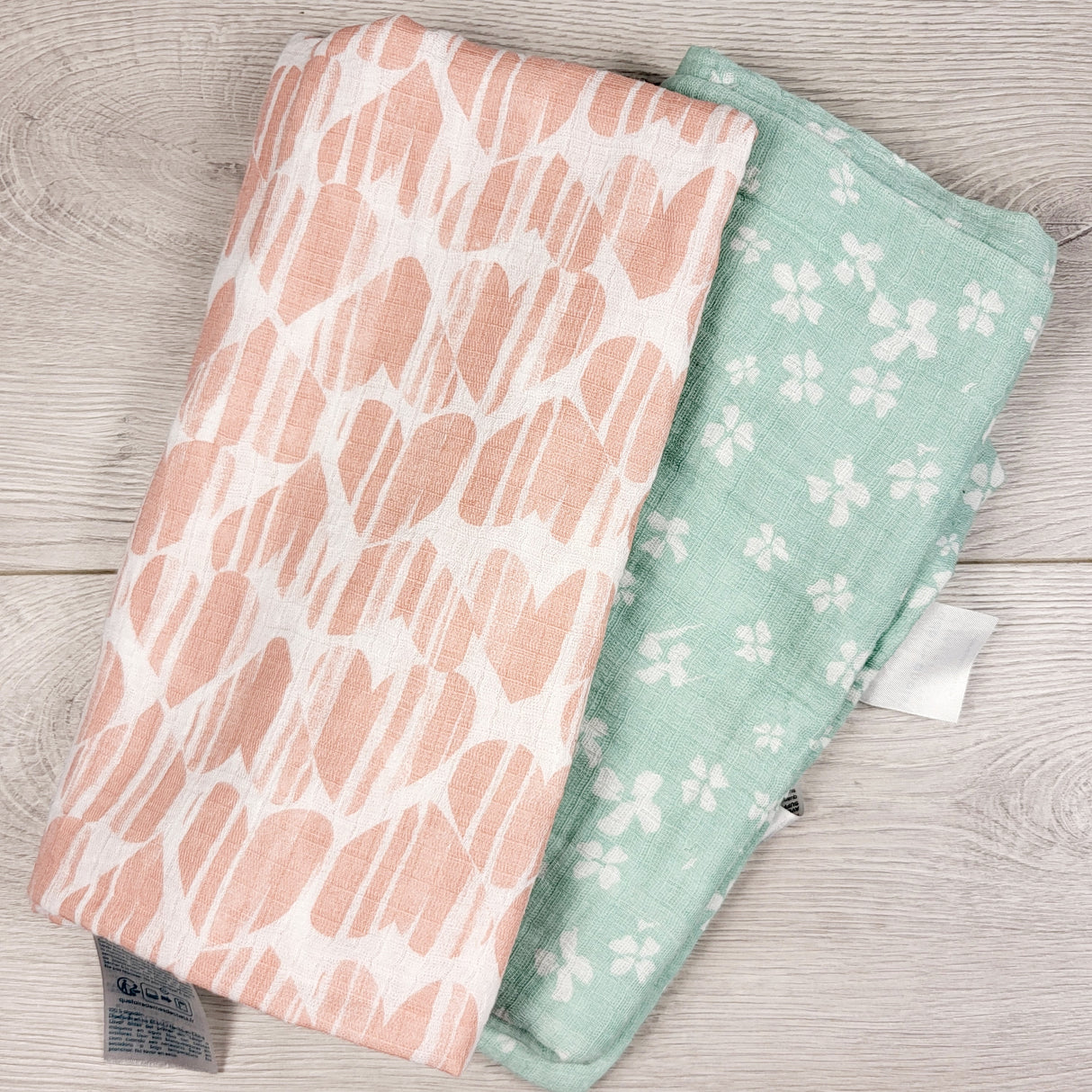 Aden by Aden + Anais 2pc muslin receiving blankets