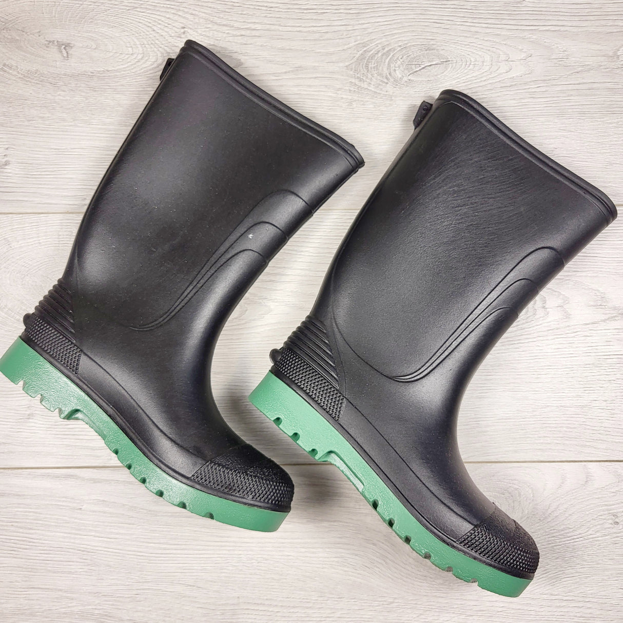 Black rubber boots. Youth size 2 (sorry, no shipping)