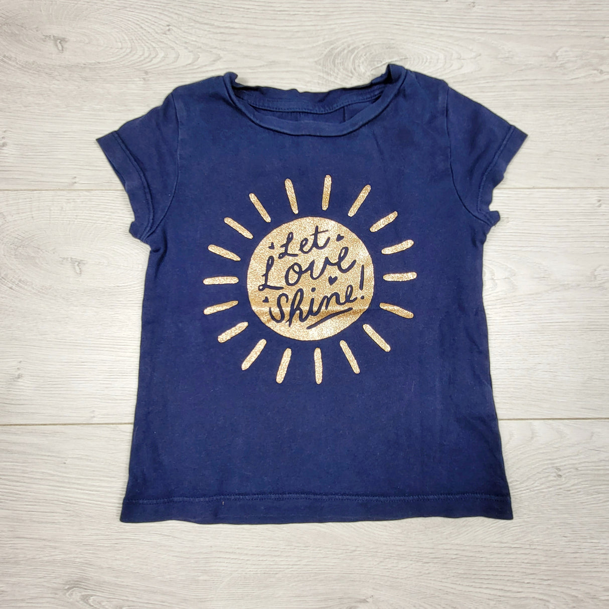 Joe navy t-shirt with glitter sun. Size 3T