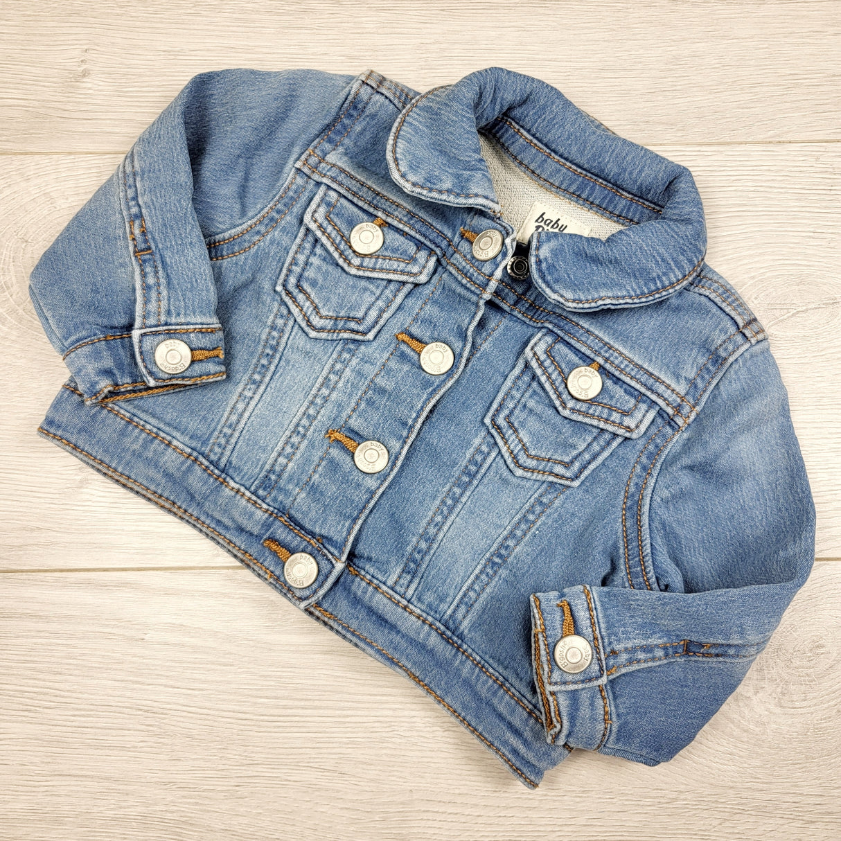 Baby B'gosh denim jacket with snap buttons. Size 6 months