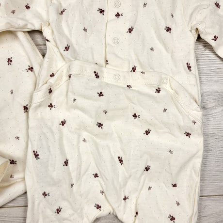 NEW - Zara Home Kids romper set (romper, hat + bag). Size 1-2 months