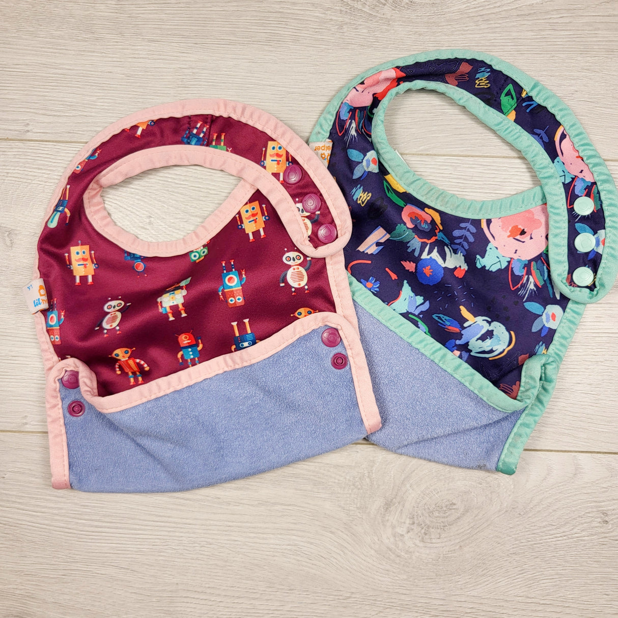 'Lil Helper 2pc reversible, waterproof "Biggie" bibs