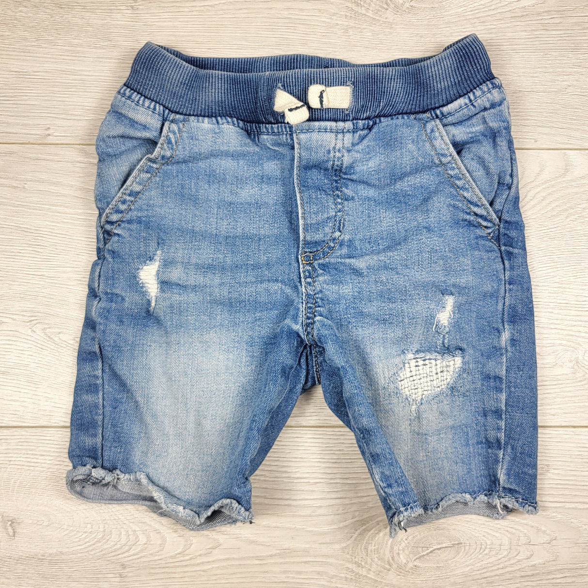 Gap distressed denim drawstring shorts. Size 5T