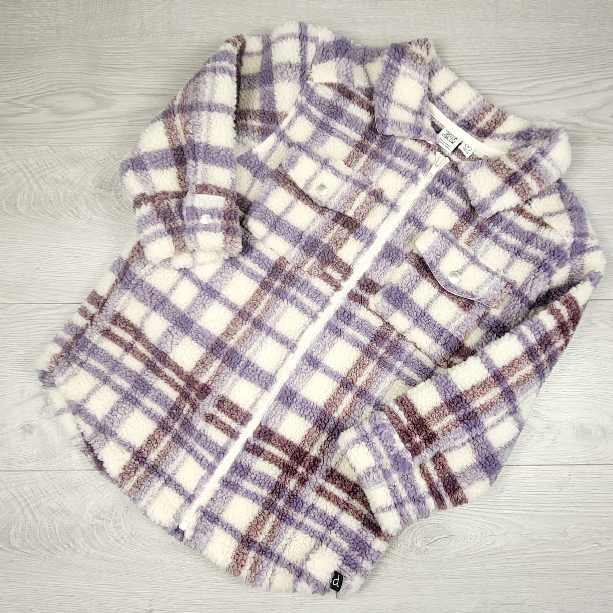 Deux Par Deux sherpa plaid overshirt / shacket. Size 8