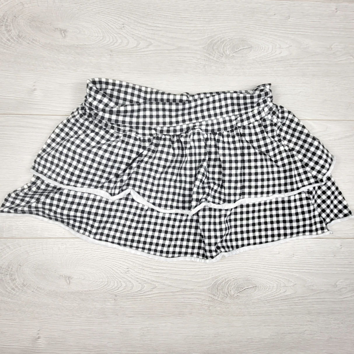 Ardene tiered checked skirt. Size 9/10