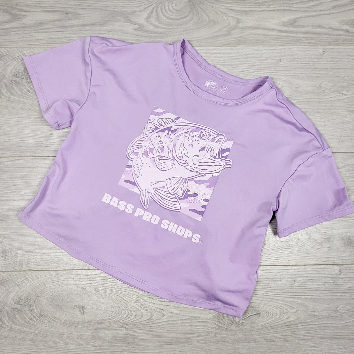 Bass Pro Shops purple croped quick dry t-shirt. Size small (6/7ish)